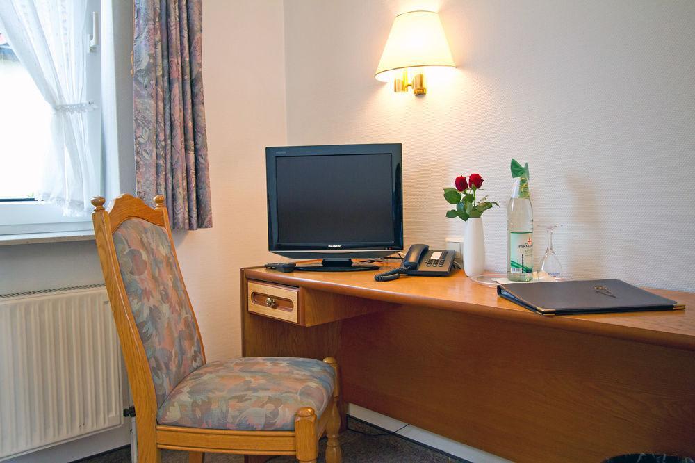 Hotel Schaper Целе Екстериор снимка