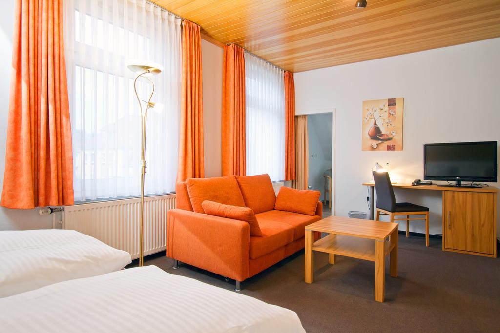Hotel Schaper Целе Екстериор снимка