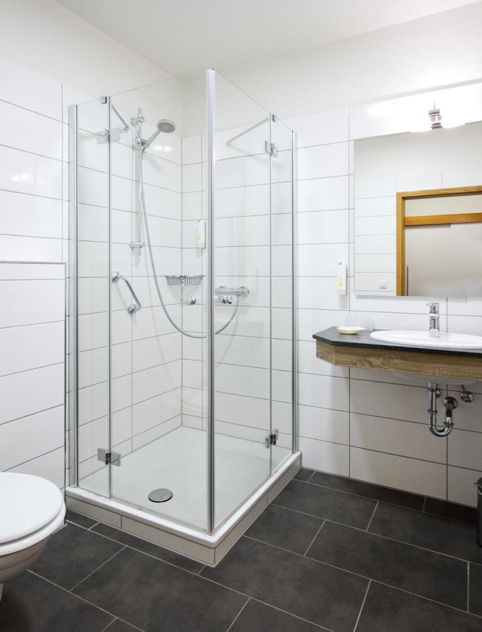 Hotel Schaper Целе Екстериор снимка
