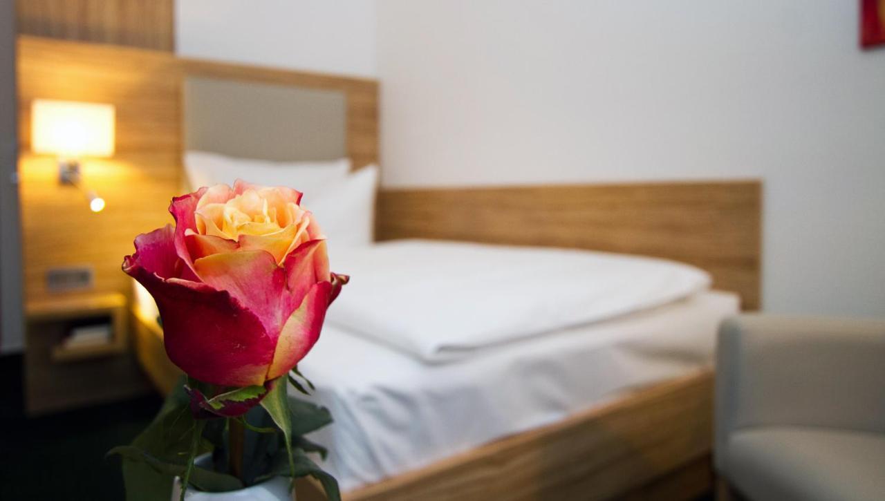 Hotel Schaper Целе Екстериор снимка
