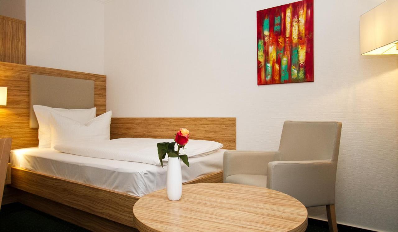 Hotel Schaper Целе Екстериор снимка